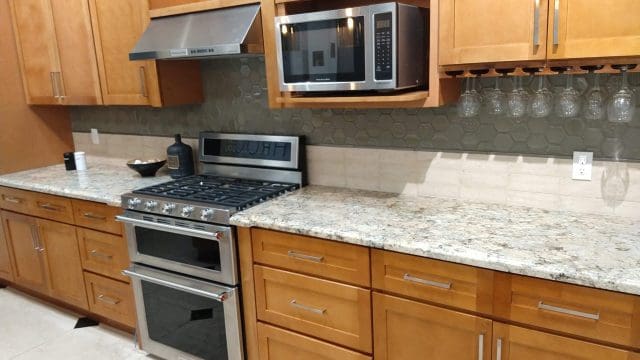 Kitchen backsplash