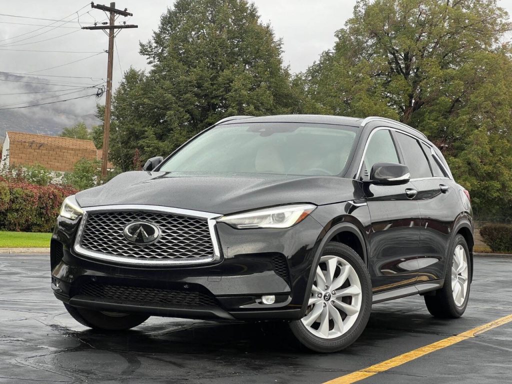 2019-infiniti-qx50-essential-4dr-crossover