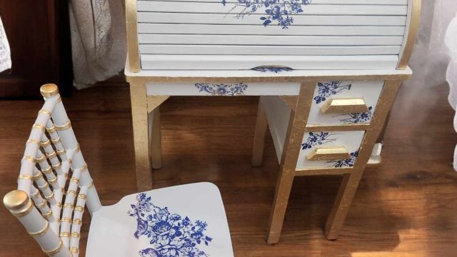 Antique 1940s Children’s Teacup Blue & White Roll-Top Desk w/ Chair Vintage Home Décor Girls Room