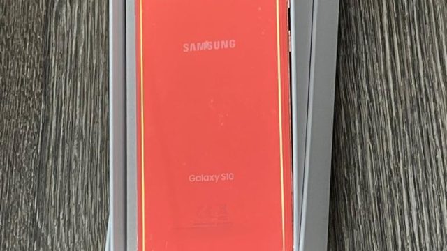 Samsung Galaxy S10 512GB – Unlocked