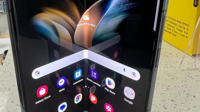 Samsung Galaxy Z FOLD 4 – 256GB – Unlocked