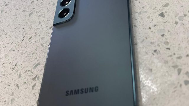 Samsung Galaxy S22 5G – 128GB – Unlocked