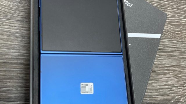 Samsung Galaxy Z flip 7 5G – 256GB – NEW
