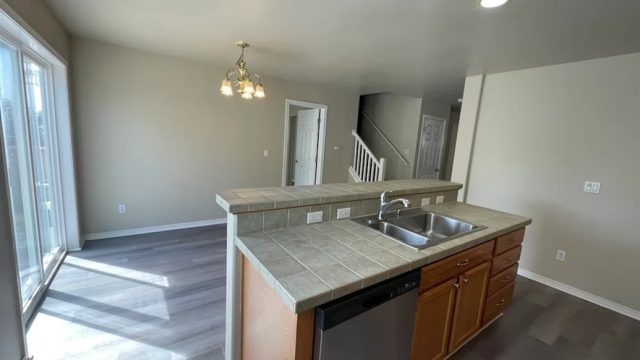 3 Bed, 2 Bath House For Rent