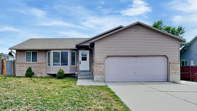 4 Beds 2 Baths