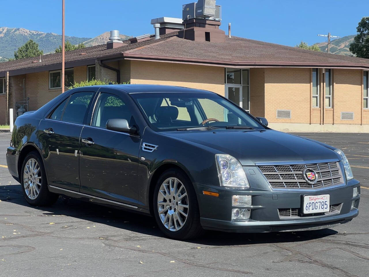 2011 Cadillac Sts