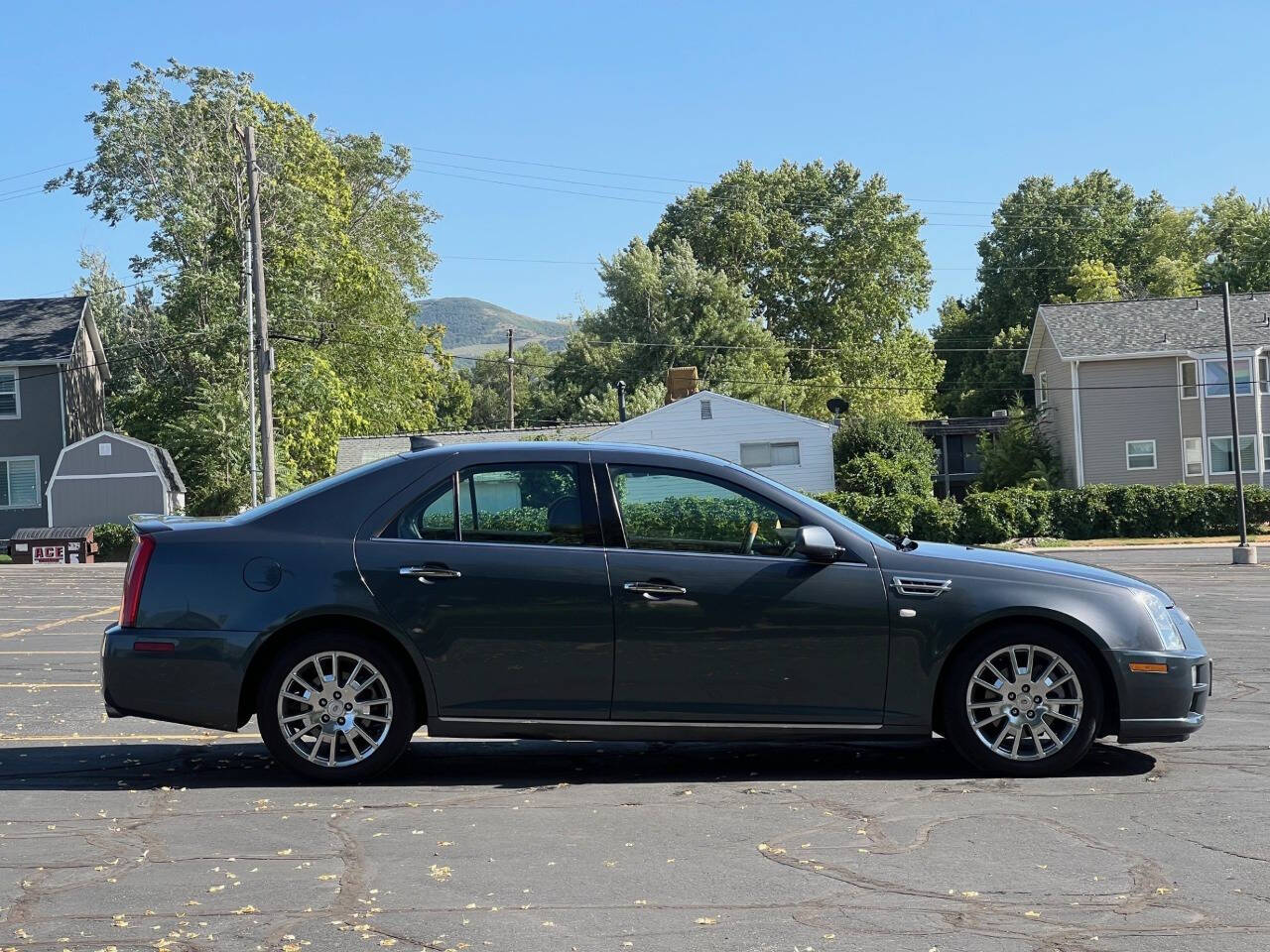 2011 Cadillac Sts