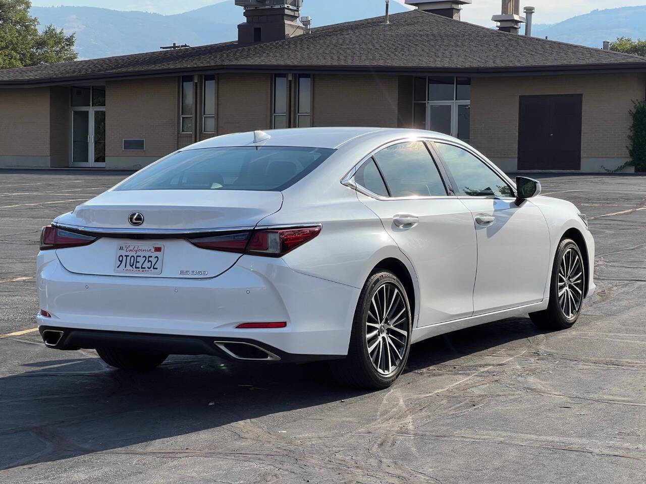 2022 Lexus Es