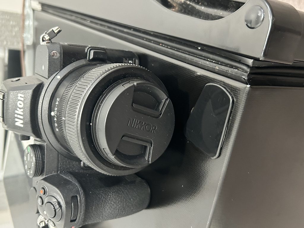 Nikon Z5 Mirrorless Camera +Lens +Manfrotto Tripod