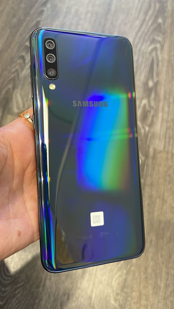 Samsung Galaxy A50 -64GB – Unlocked